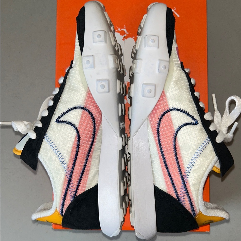Nike waffle racer. Women’s 8.5. White black yellow pink. Good condition. - Picture 5 of 9